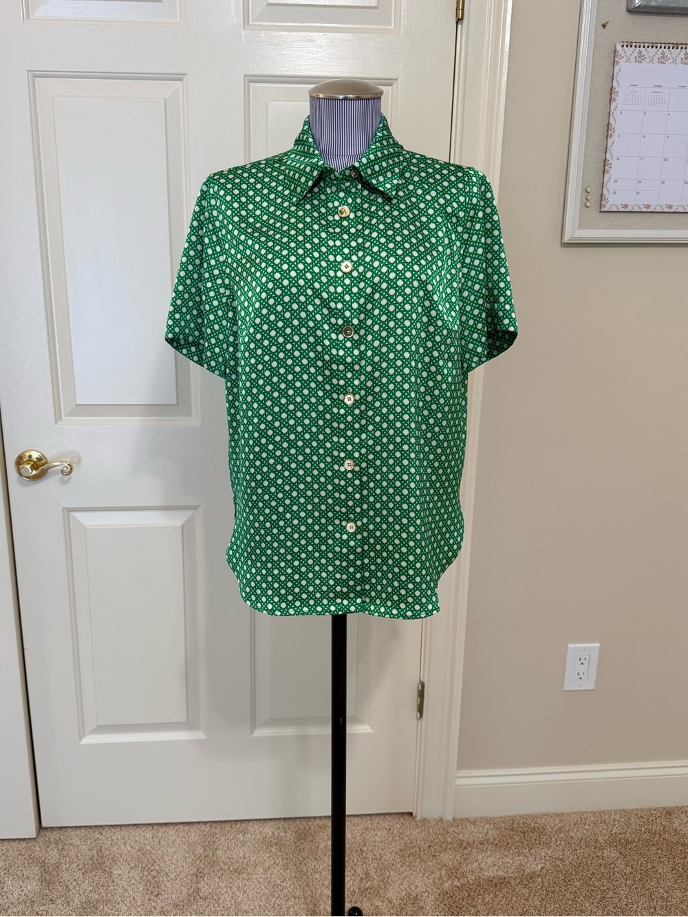 Talbots Green Satin Lattice Print Blouse – Size M - Picture 4 of 11